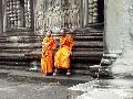 szerzetesek Angkor Vatban